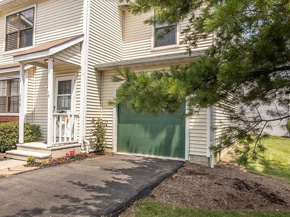 4th image of 896 Noddymill Ln E