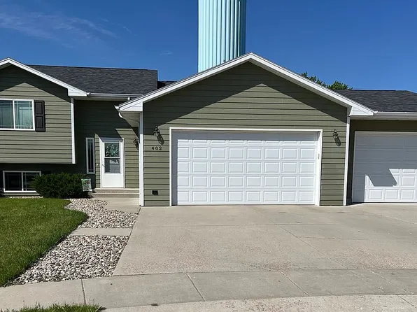 402 Finch Cir, Brookings, SD 57006