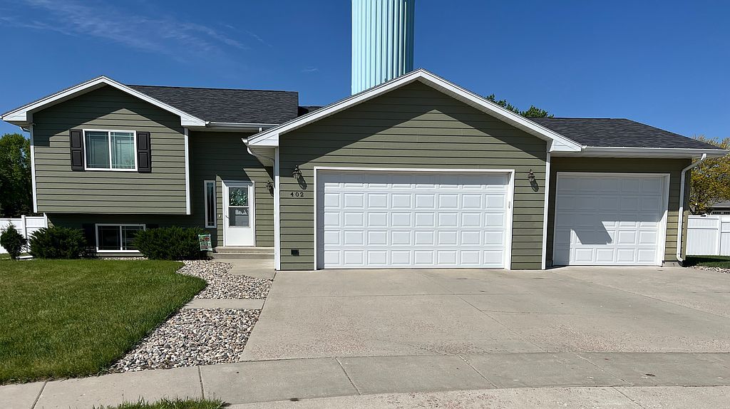 402 Finch Cir - Property Image