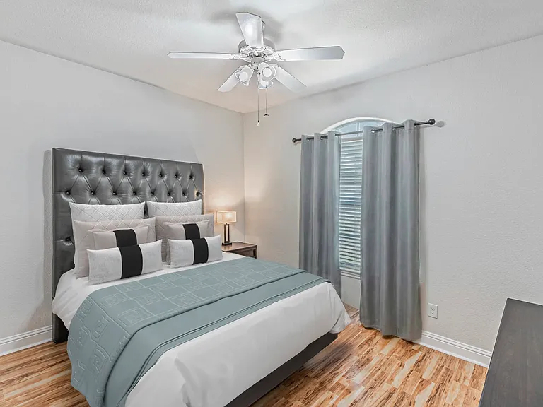 4224 Las Brisas Dr — Photo 28