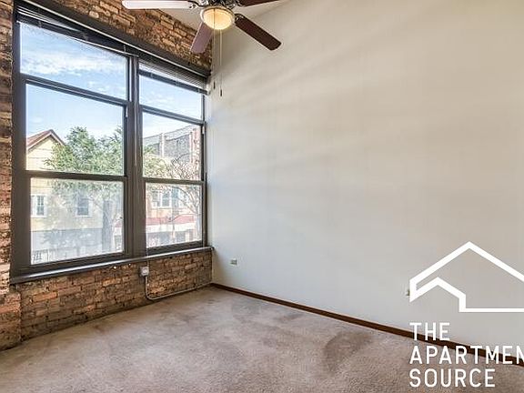 4th image of 2934 N Milwaukee Ave #9