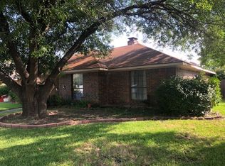 305 Marriott Ln, Garland, TX 75040