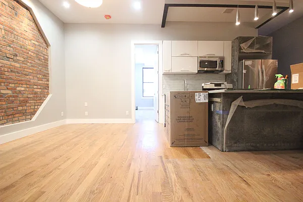 Rented by Nooklyn NYC LLC | media 33