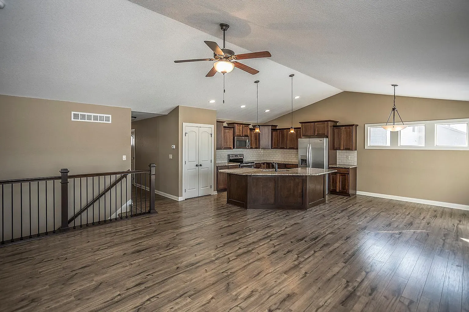 4 bed, 1528 sqft, $2,800 — Photo 2
