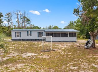 4 6th St, Steinhatchee, FL 32359