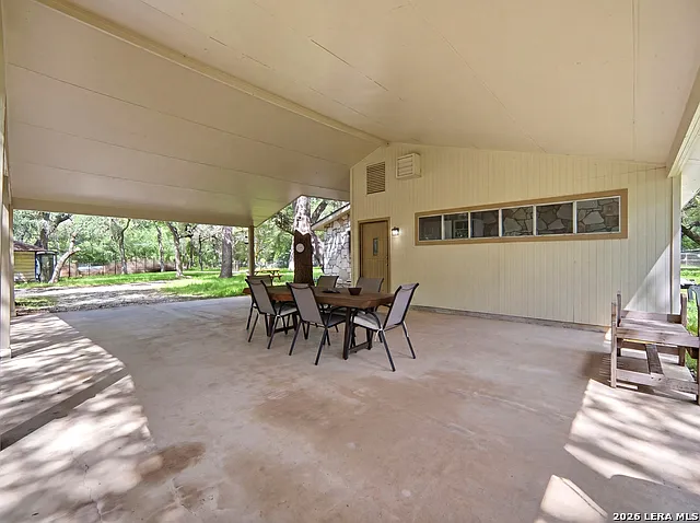19214 Grey Forest Dr — Photo 34