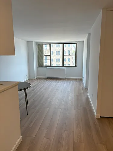 301 E 79th St #25E Photo 1