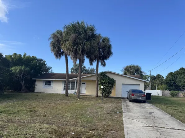 2434 SE Sidonia Street, Port St Lucie, FL 34952