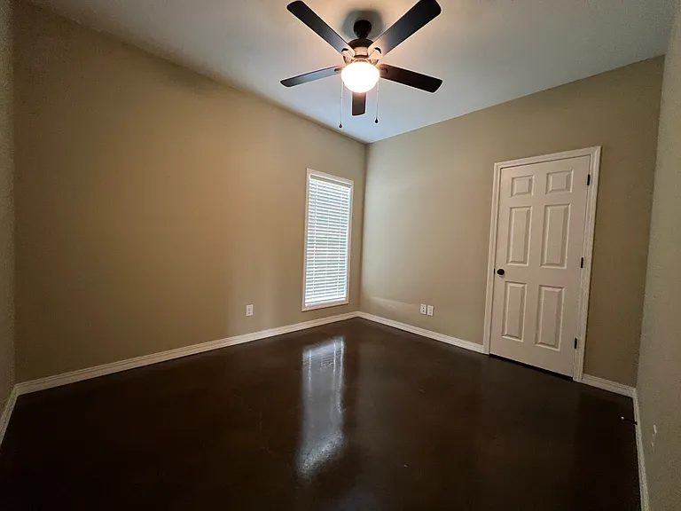 12862A Churchill Dr — Photo 8