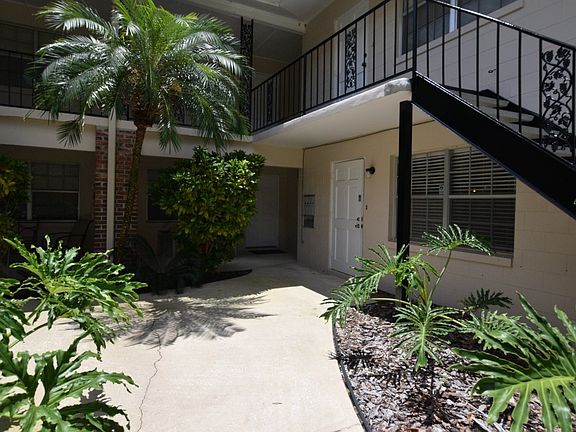2nd image of 1020 Elmwood St #10202D