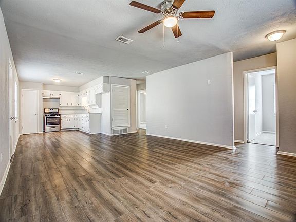 3rd image of 6621 Alma St