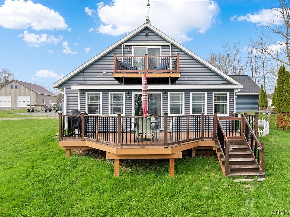 1st image of 150 Orchard Dr