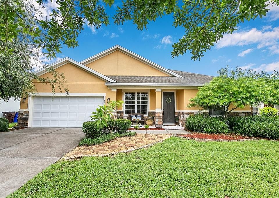 1st image of 571 Michigan Estates Cir
