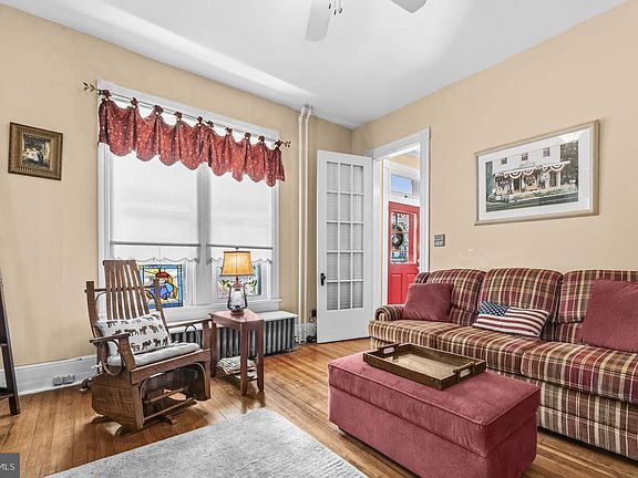 5th image of 9309 West St