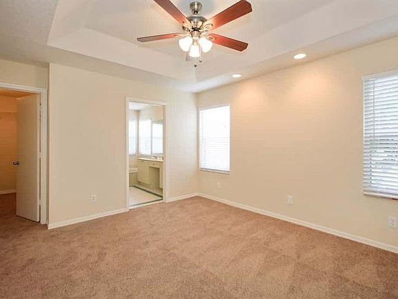 4th image of 18165 SW 5th Ct