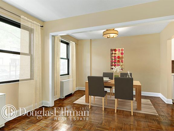 2nd image of 200 E 27th St APT 9V