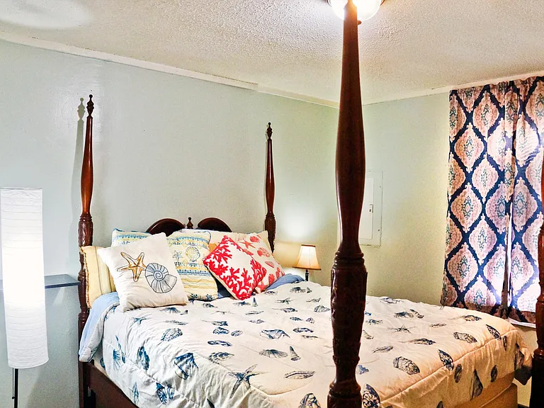 317 Ballentine St — Photo 17