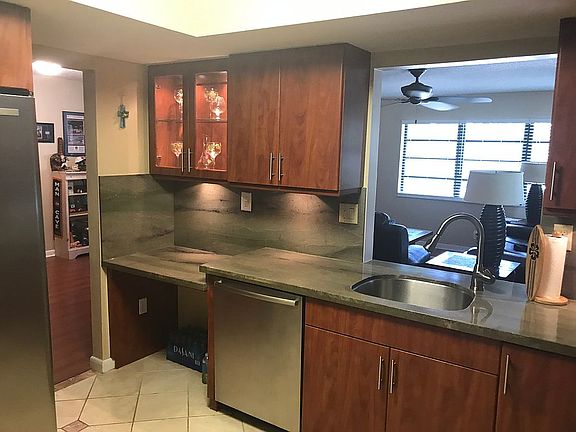 3rd image of 3900 NE 17th Ave APT 1402