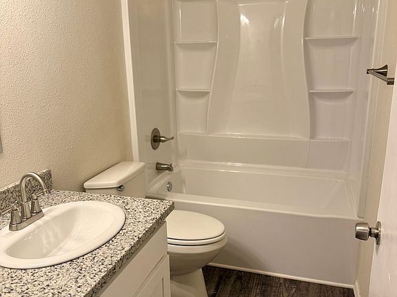 5th image of 4316 61st St