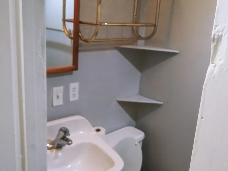 107 N 4th St #1 — Photo 4
