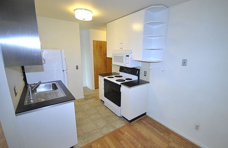 1st image of 1036 S Main St #2165043