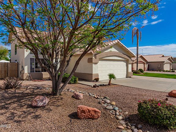 2nd image of 1543 S PICO Circle