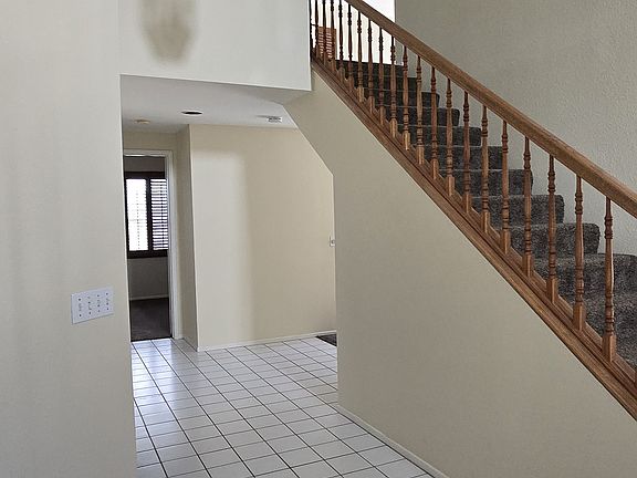 3rd image of 10169 Caribou Cir