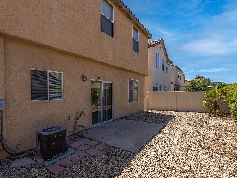 944 Saffex Rose Ave — Photo 34