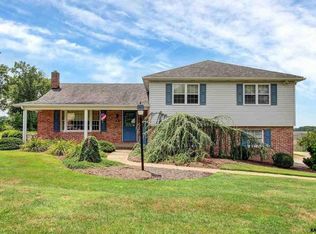 452 Ridgeford Rd, Dallastown, PA 17313
