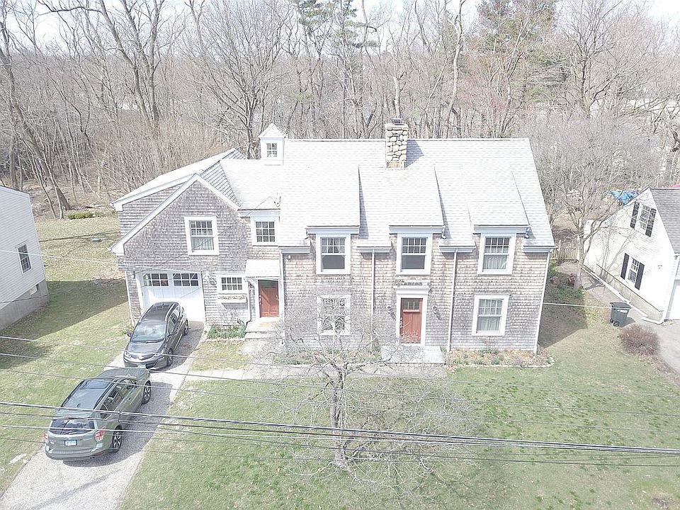 2nd image of 4 Glenwood Dr