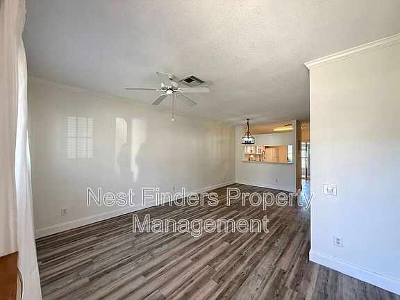 5th image of 12311 Kensington Lakes Dr Unit 1404