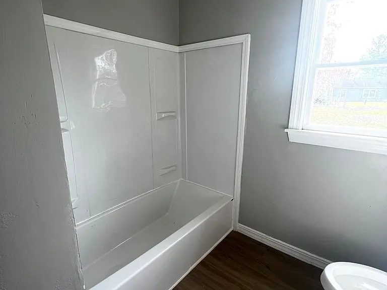 3204 McGregor St — Photo 4
