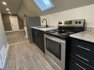 526 King St E #4, Hamilton, ON L8N 1E2