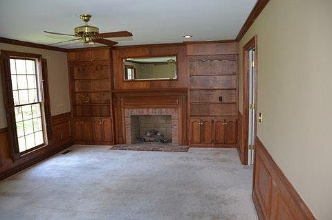 4th image of 205 Woodlake Dr