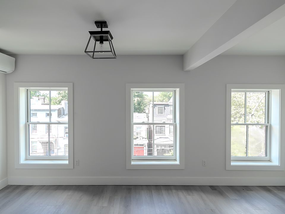 1st image of 184 Liberty St Unit 8