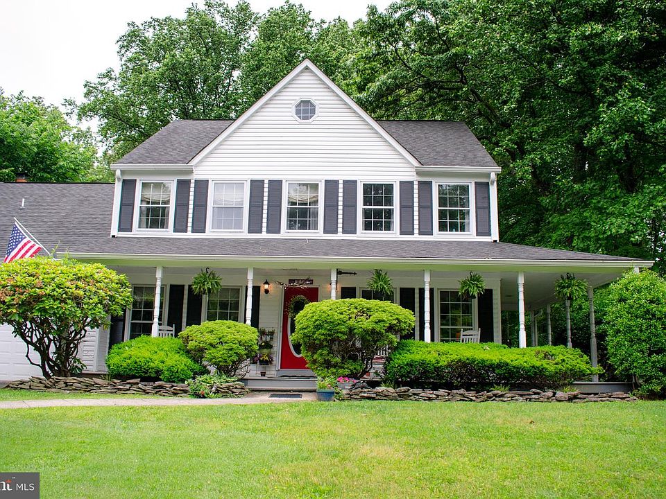 1st image of 3230 Betsy Ln