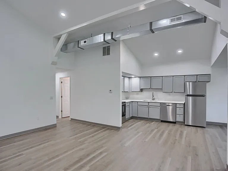 124 Kathleen Dr #6 — Photo 19