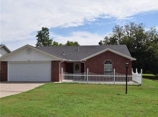 1412 N Albert Pike Ave, Fort Smith, AR 72904