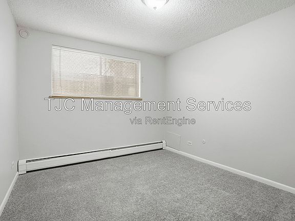 5th image of 970 N Downing St APT 8