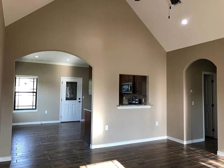 102 Elkhorn Dr — Photo 8