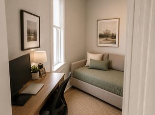 1430 W Ohio St APT 2F, Chicago, IL 60642