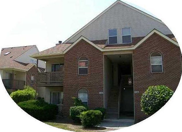 1st image of 528 Pineland Cir