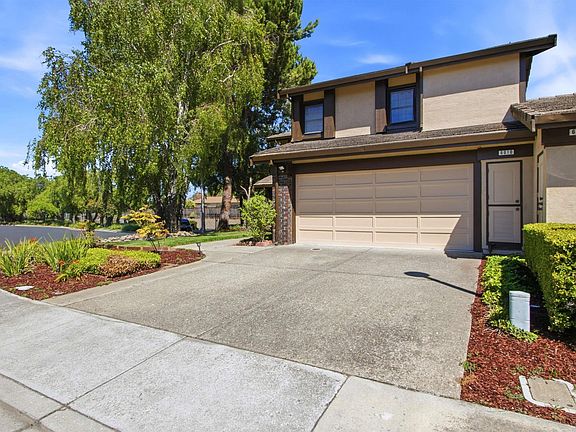 2nd image of 6010 Peppertree Ct