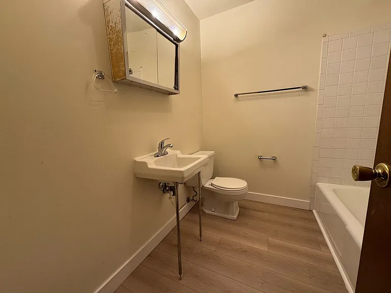 326 W Kenwood Dr #11 — Photo 15