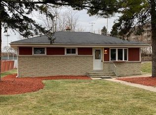 10835 W Cold Spring Rd, Milwaukee, WI 53228