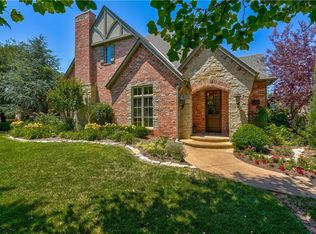 1112 Villas Creek Dr, Edmond, OK 73003