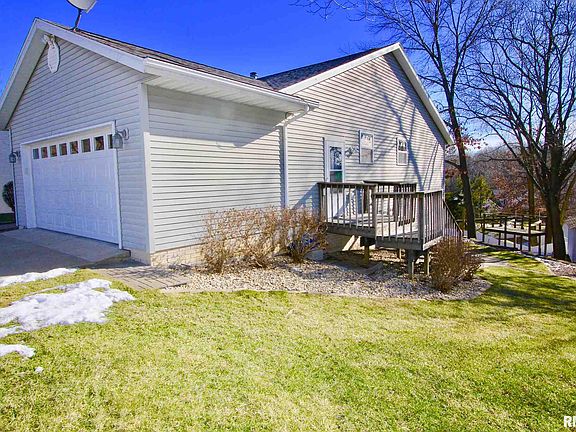 3rd image of 6616 N Mill Ln