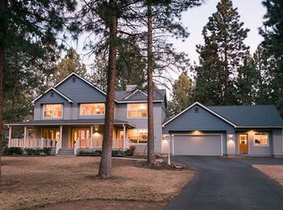 2950 NW Moore Ct, Bend, OR 97703