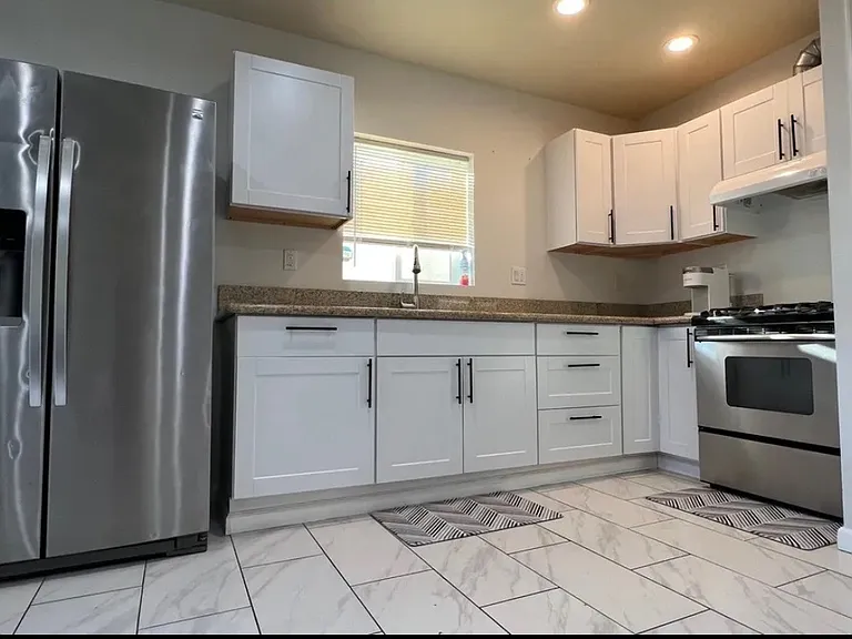 7 Sale Ave — Photo 2