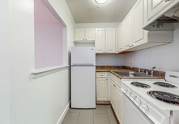 5th image of 1485 1st Ave APT 2B